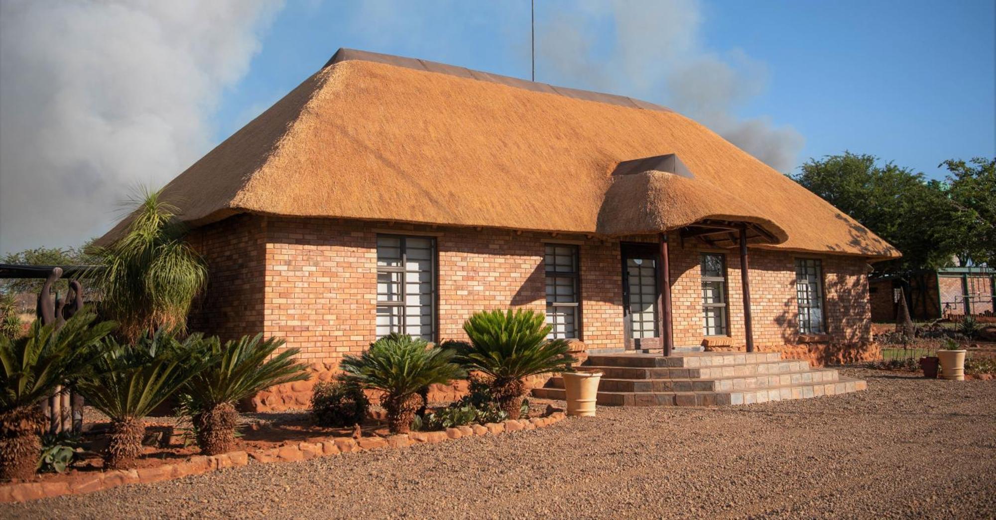 Morakane Safari Lodge Vryburg Стая снимка